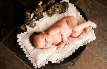 shooting-baby