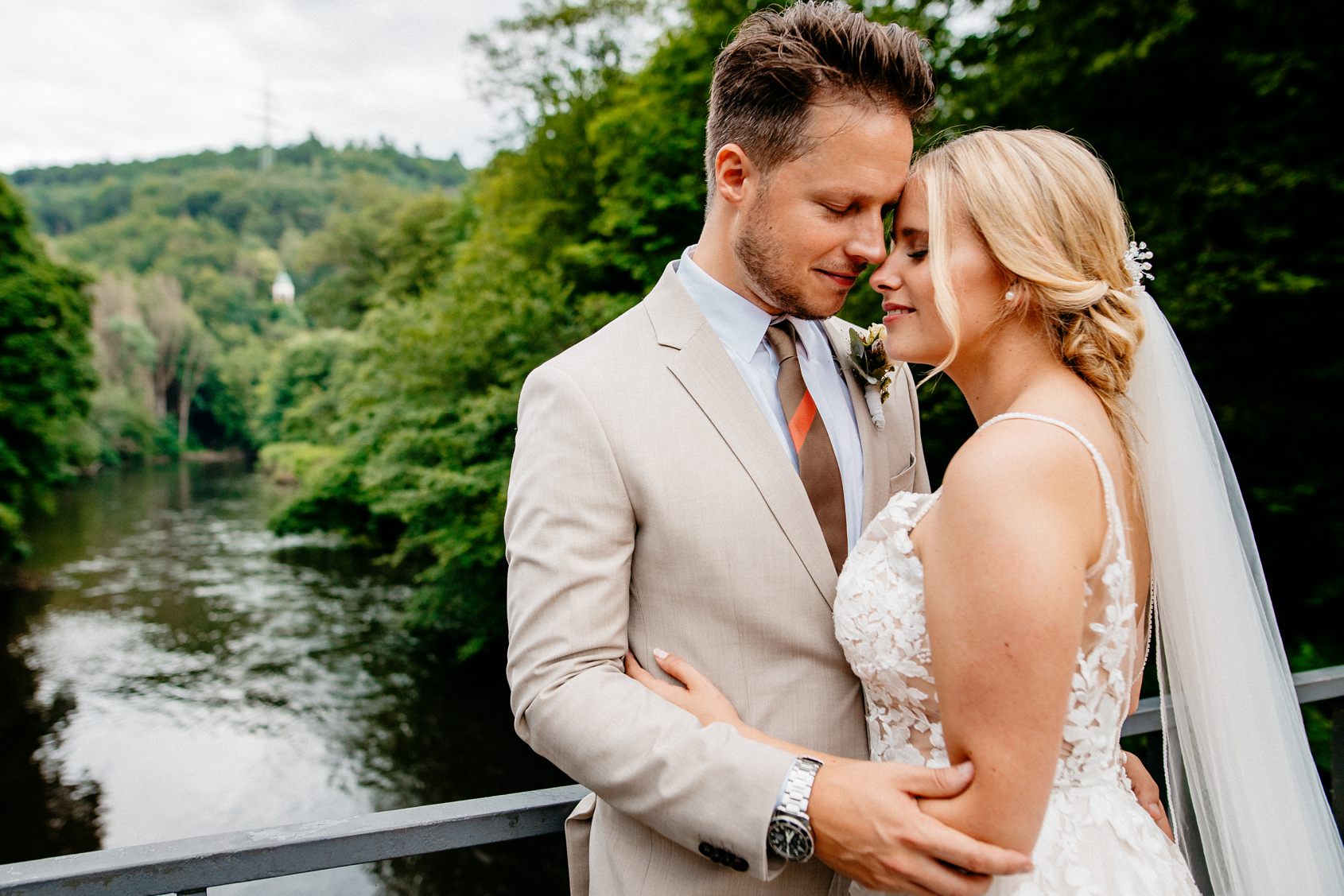 Brautpaar heiratet in Dortmund